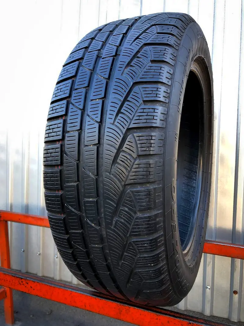 Б/у шина 225/55 R17 Pirelli Winter 210 Sottozero 2