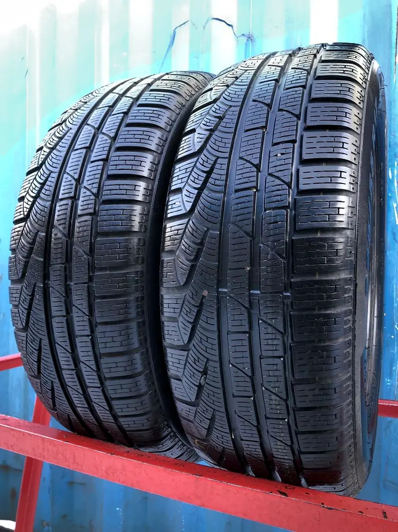 Пара б/у шин 225/55 R17 Pirelli Winter 210 Sottozero 2 RunFlat, фото 1