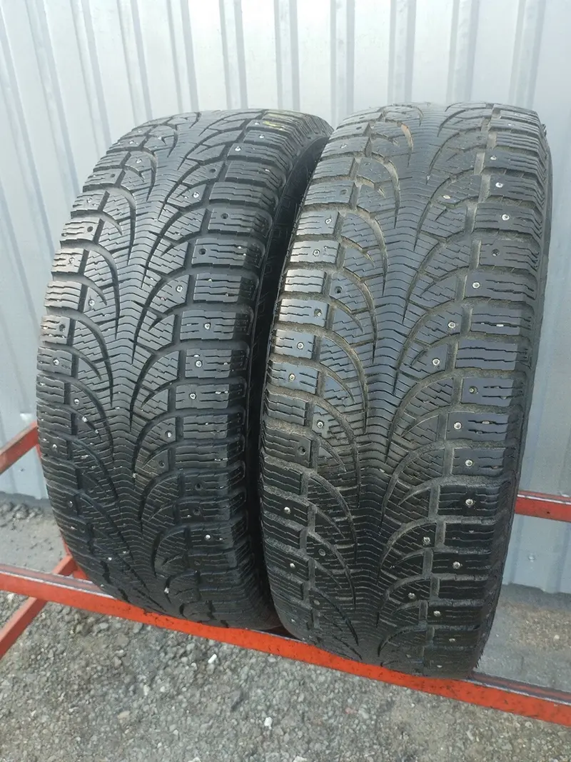 Пара б/у шин 225/55 R17 Pirelli Winter Carving, фото 1