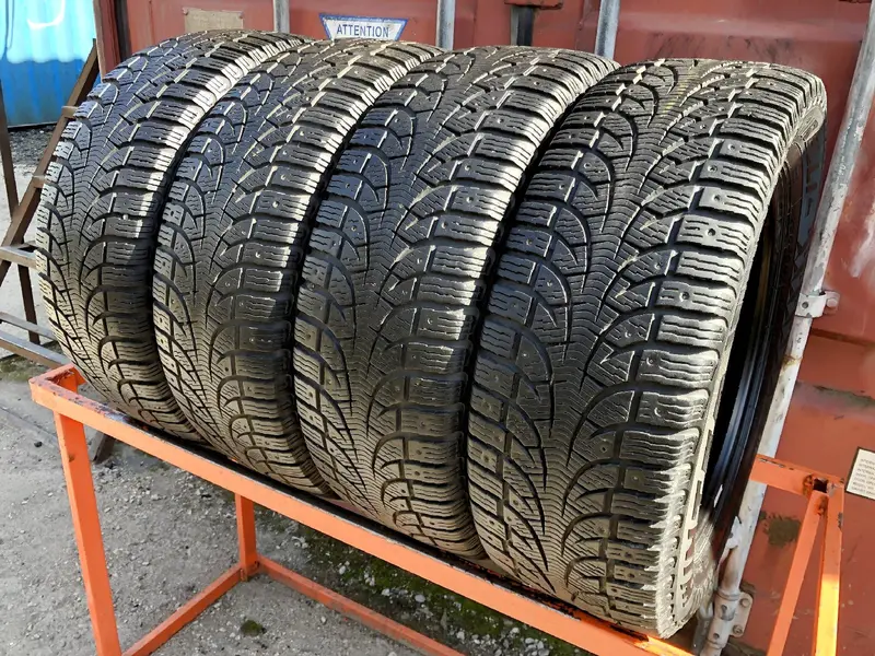 Комплект б/у шин 225/55 R17 Pirelli Winter Carving, фото 1