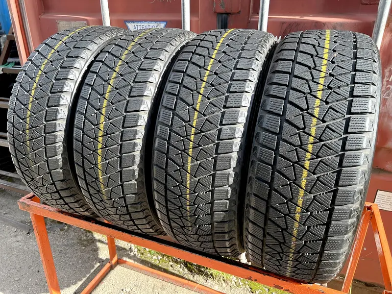 Комплект б/у шин 225/55 R18 Bridgestone Blizzak DM-V2, фото 1
