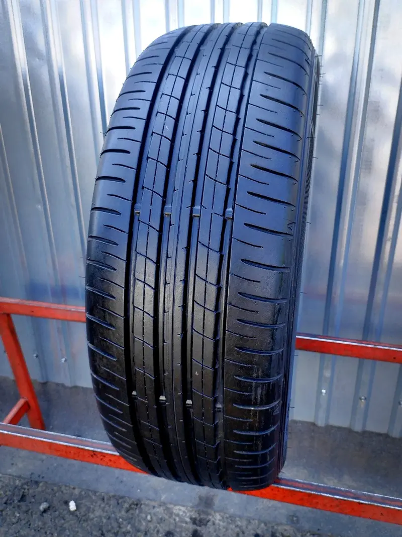 Б/у шина 225/55 R18 Dunlop SP Sport Maxx 050