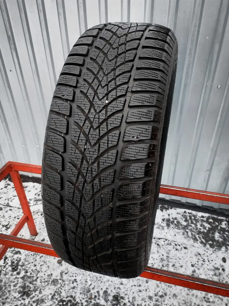 Б/у шина 225/55 R18 Dunlop SP Winter Sport 4D