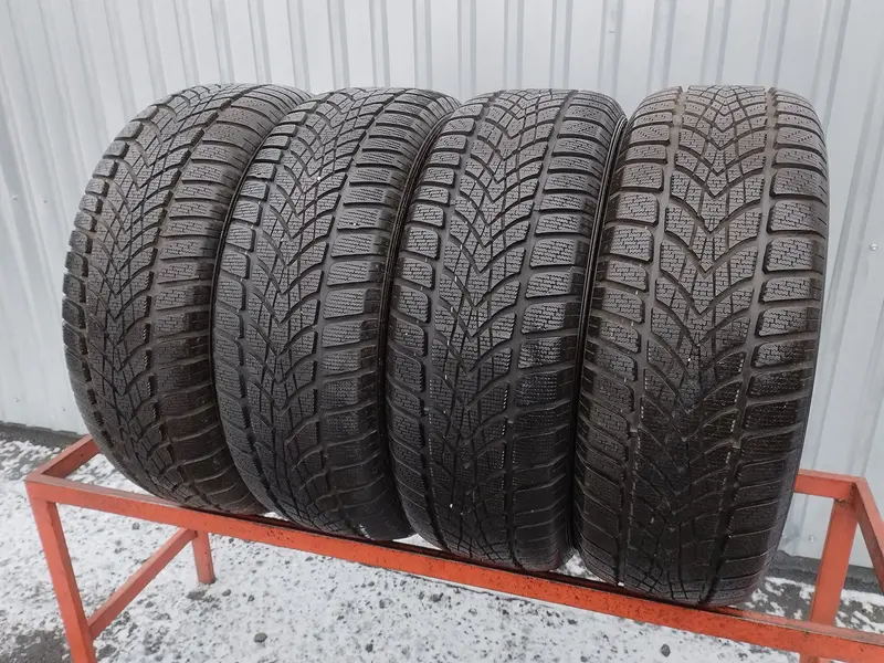 Комплект б/у шин 225/55 R18 Dunlop SP Winter Sport 4D