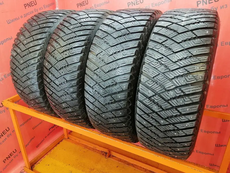Комплект б/у шин 225/55 R18 Goodyear Ultra Grip Ice Arctic SUV 4x4
