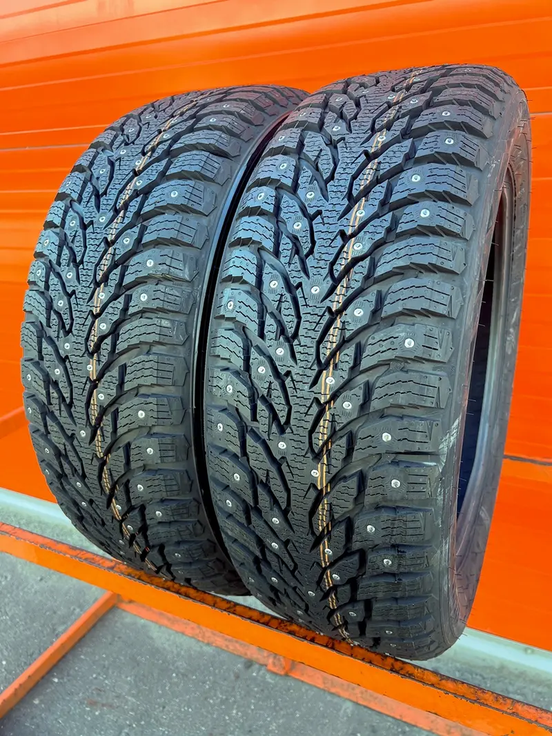 Пара новых шин 225/55 R18 Ikon Tyres Autograph Ice 9 SUV