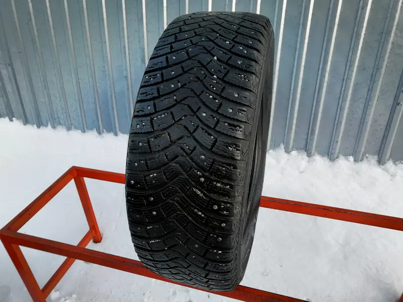 Б/у шина 225/55 R18 Michelin X-Ice North 2