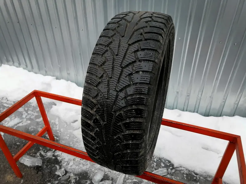 Б/у шина 225/55 R18 Nokian Hakkapeliitta SUV 5