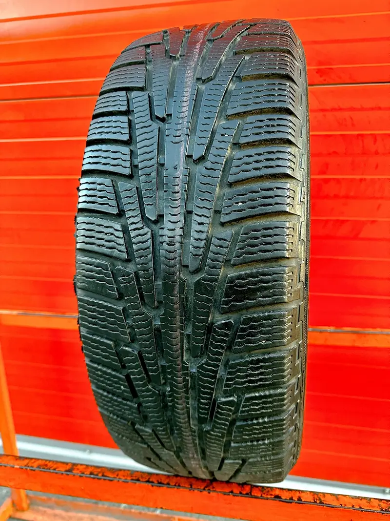 Б/у шина 225/55 R18 Nokian Nordman RS2