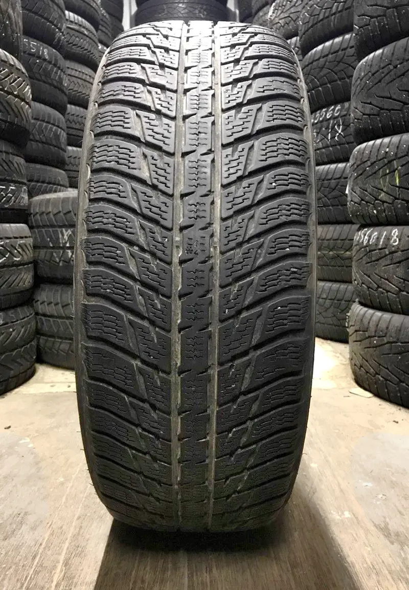 Б/у шина 225/55 R18 Nokian WR SUV 3
