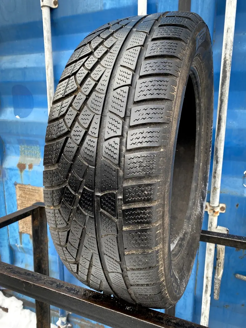 Б/у шина 225/55 R18 Pirelli Winter 240 Sottozero