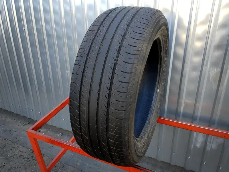 Б/у шина 225/55 R18 Yokohama BluEarth E70
