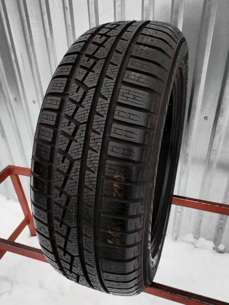 Б/у шина 225/55 R18 Yokohama W.drive V902