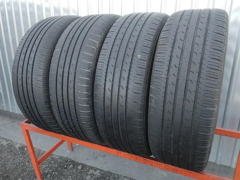 Комплект б/у шин 225/55 R19 Goodyear EfficientGrip SUV 4x4