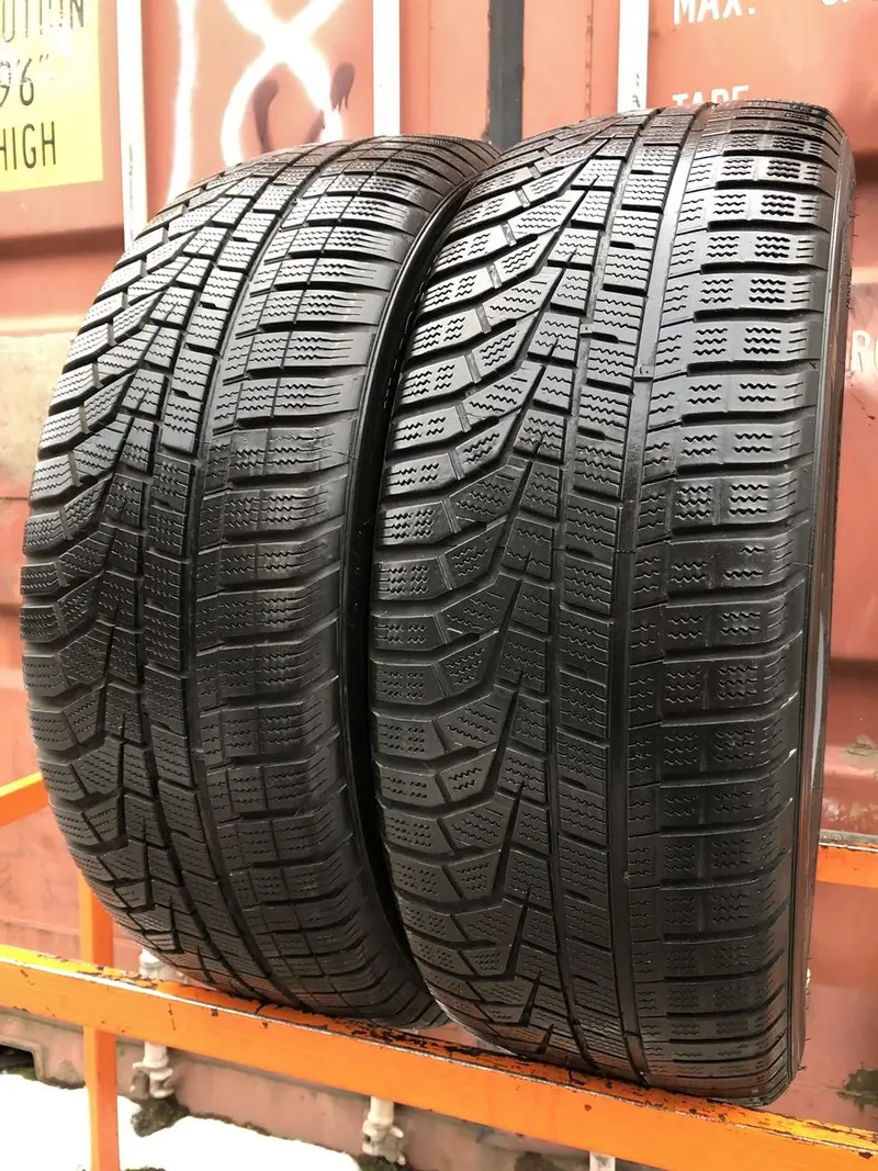 Пара б/у шин 225/55 R19 Hankook Winter I Cept Evo2 W320