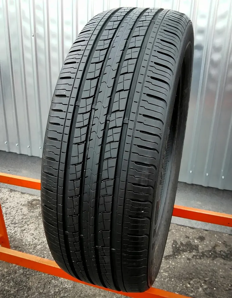 Б/у шина 225/55 R19 Kumho Solus KH 16