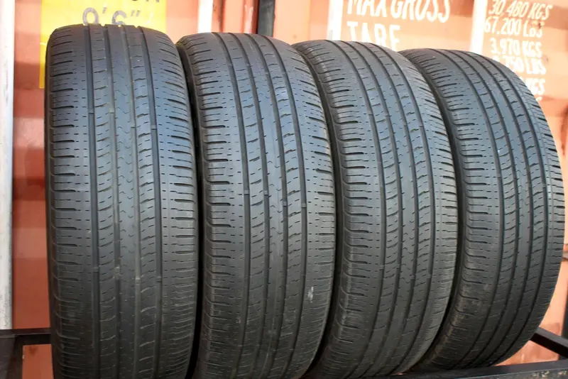 Комплект б/у шин 225/55 R19 Kumho Solus KH 16