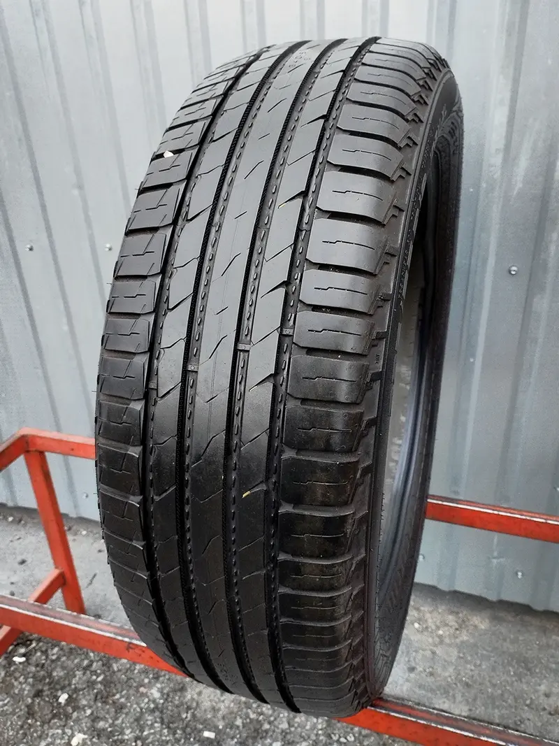 Б/у шина 225/55 R19 Nokian Line SUV