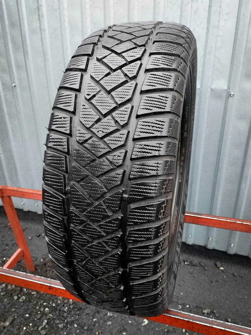 Б/у шина 225/60 R16 Dunlop SP Winter Sport M2