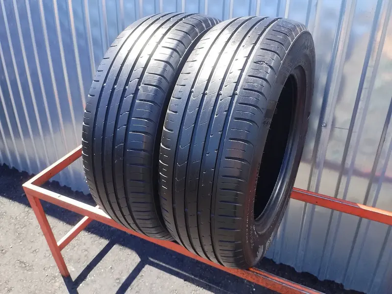 Пара б/у шин 225/60 R16 Kumho Ecsta HS 51