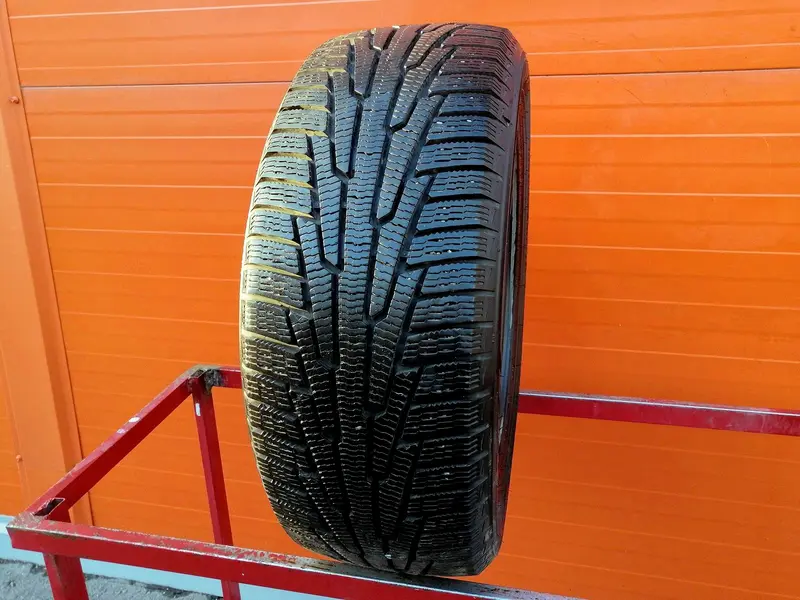 Б/у шина 225/60 R16 Nokian Hakkapeliitta R