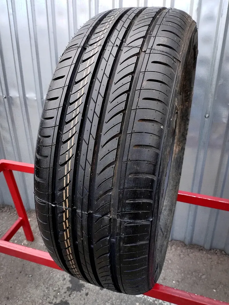 Новая шина 225/60 R16 Roador Amaro 380