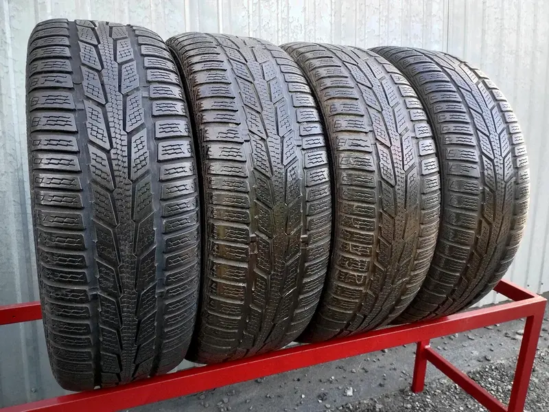 Комплект б/у шин 225/60 R16 Semperit Speed-Grip