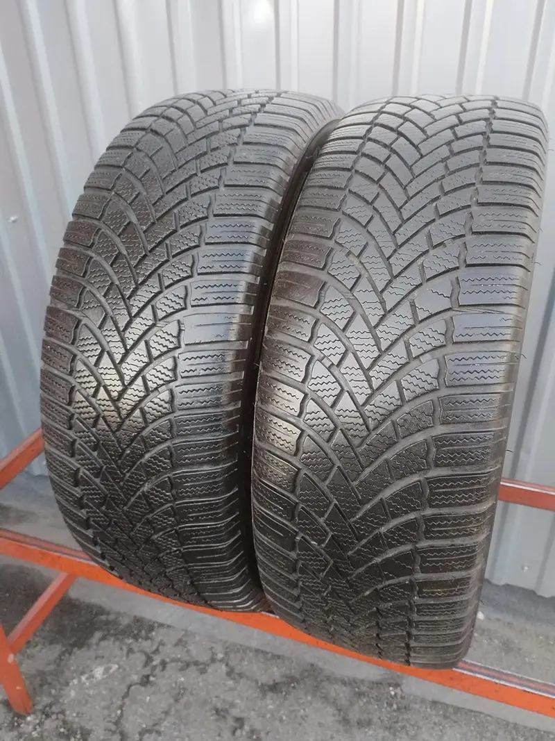 Пара б/у шин 225/60 R17 Bridgestone Blizzak LM-005