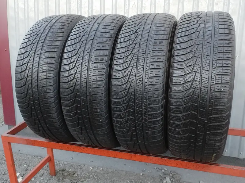 Комплект б/у шин 225/60 R17 Hankook Winter I Cept Evo2 W320