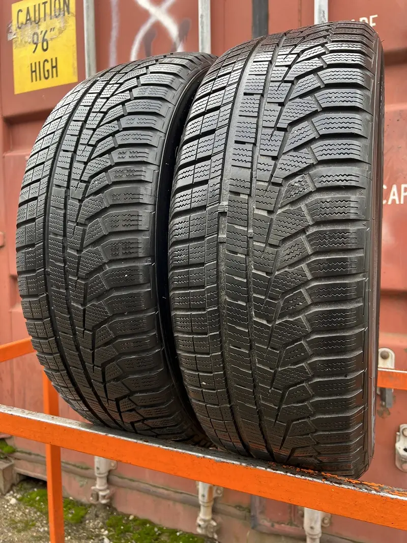 Пара б/у шин 225/60 R17 Hankook Winter I Cept Evo2 W320