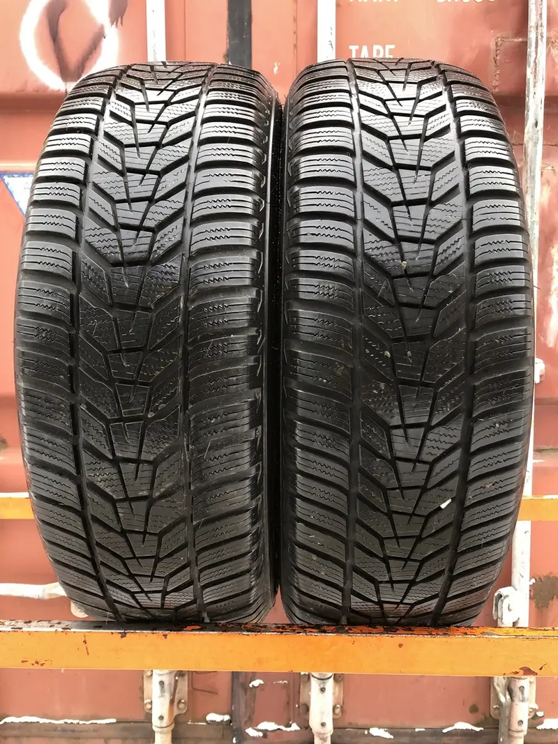 Пара б/у шин 225/60 R17 Hankook Winter I cept Evo3 W330, фото 1