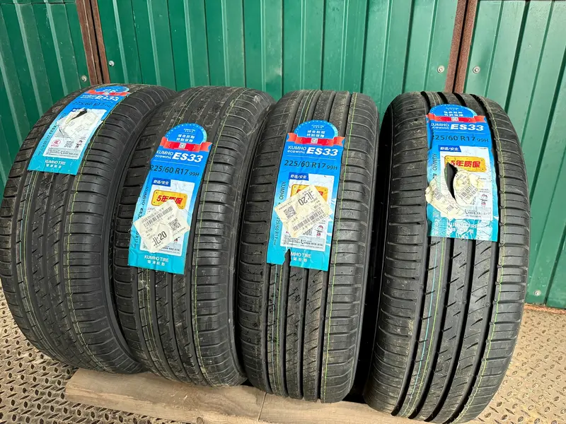 Комплект новых шин 225/60 R17 Kumho Ecowing ES33