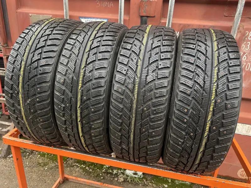 Комплект б/у шин 225/60 R17 Kumho I ZEN RV KC16