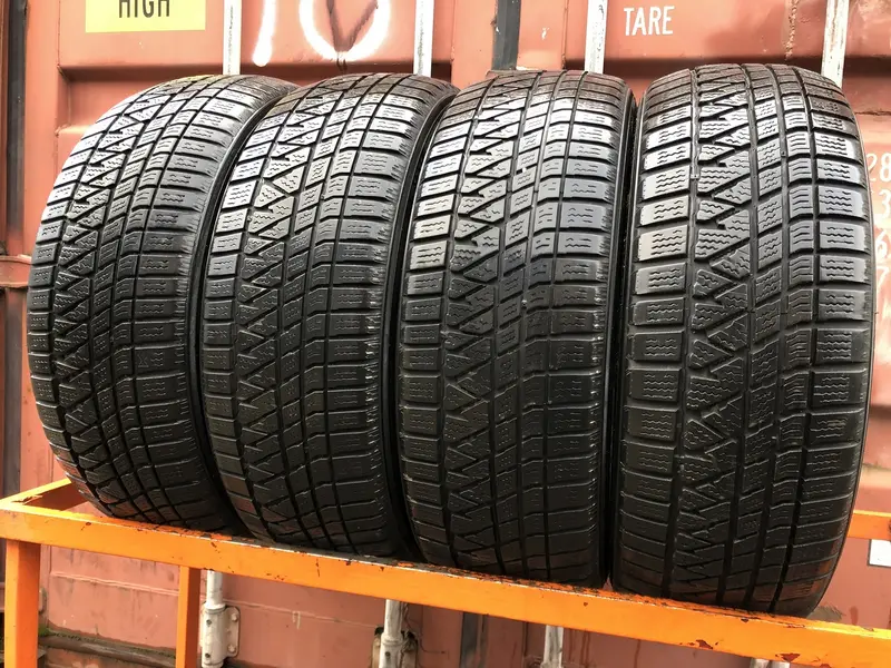 Комплект б/у шин 225/60 R17 Kumho WinterCraft WS71, фото 1