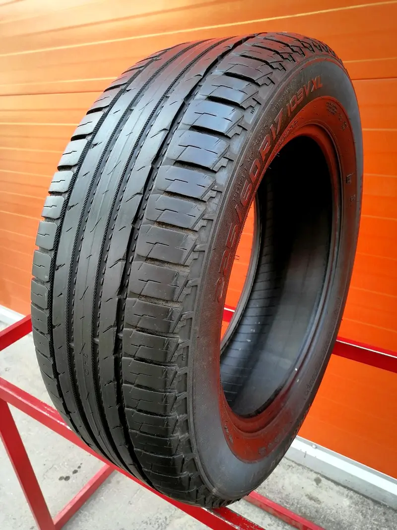 Б/у шина 225/60 R17 Nokian Hakka Blue SUV