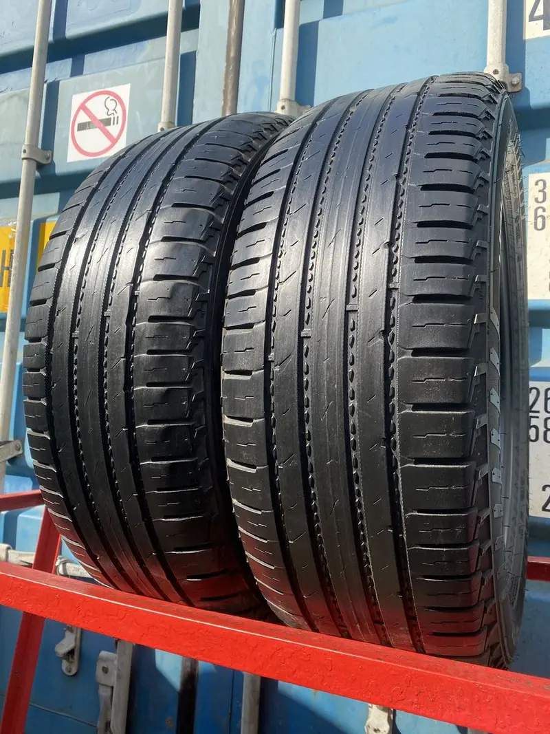 Пара б/у шин 225/60 R17 Nokian Hakka Blue SUV