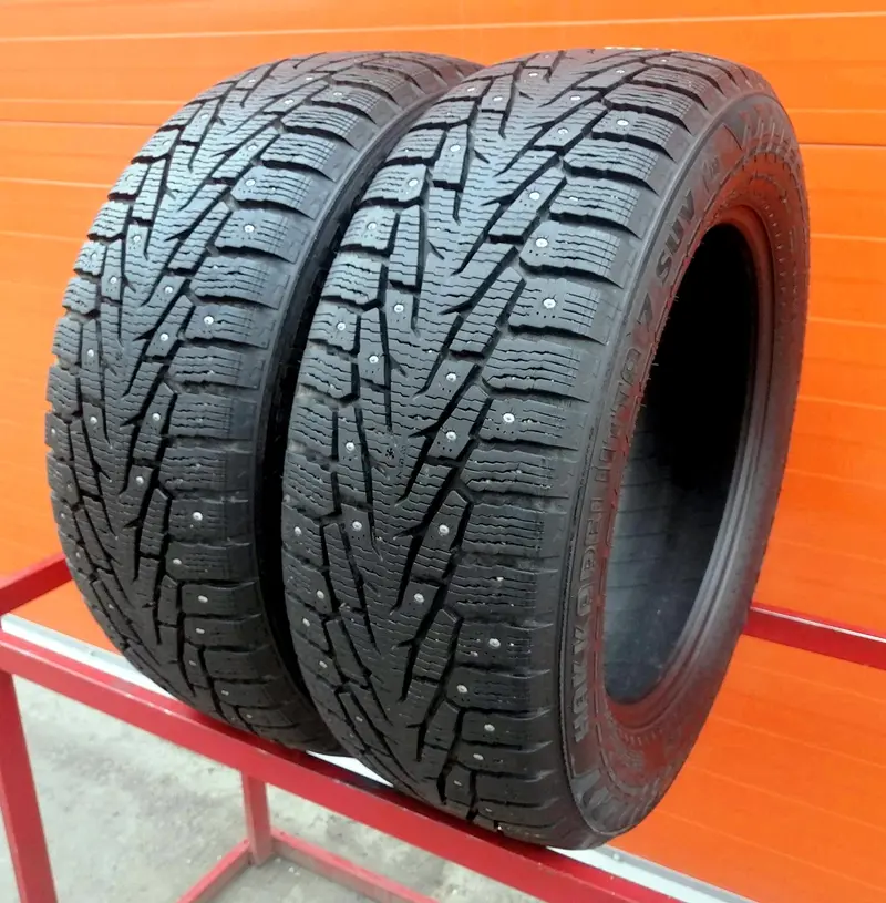 Пара б/у шин 225/60 R17 Nokian Hakkapeliitta 7 RunFlat