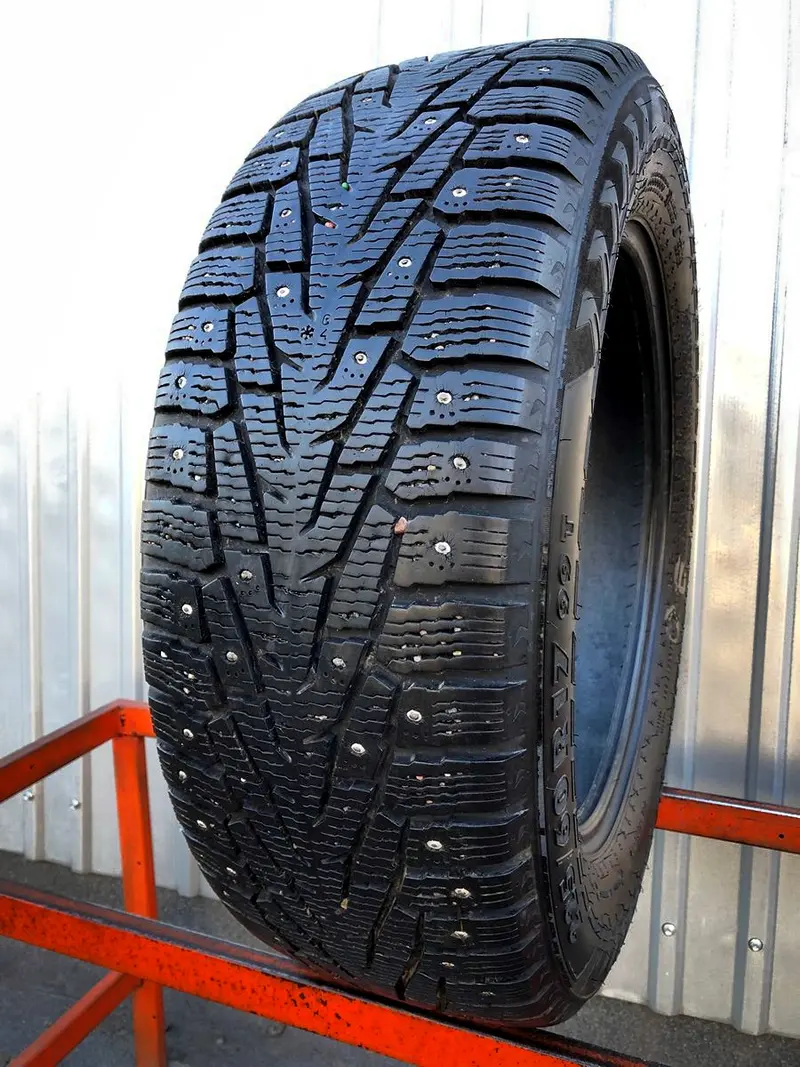 Б/у шина 225/60 R17 Nokian Hakkapeliitta 7 RunFlat, фото 1