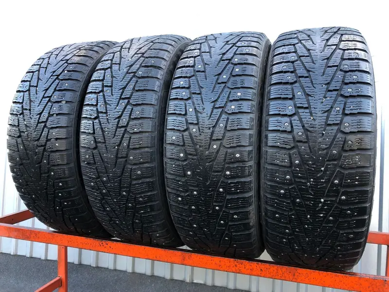 Комплект б/у шин 225/60 R17 Nokian Hakkapeliitta 7 SUV