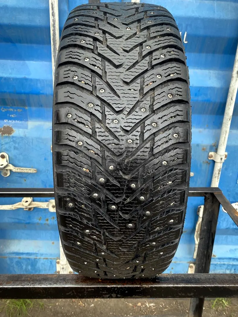 Б/у шина 225/60 R17 Nokian Hakkapeliitta 8 SUV