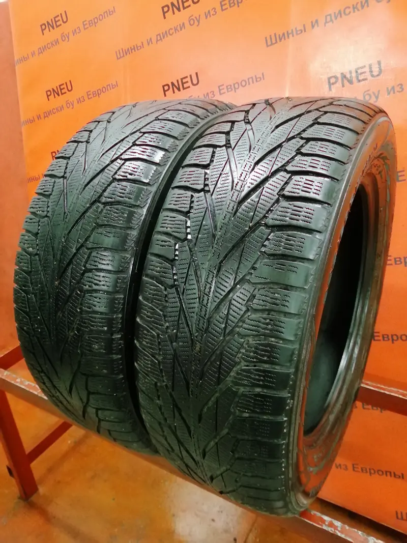 Пара б/у шин 225/60 R17 Nokian Hakkapeliitta R2 SUV