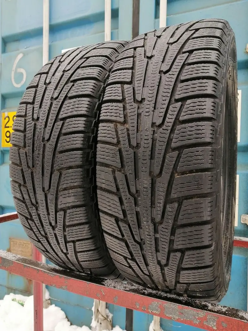 Пара б/у шин 225/60 R17 Nokian Nordman RS2 SUV