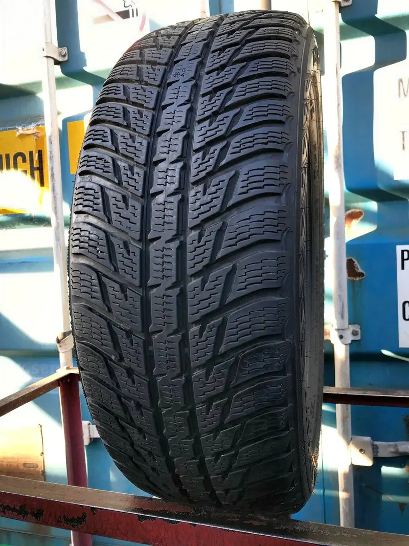 Б/у шина 225/60 R17 Nokian WR SUV 3, фото 1
