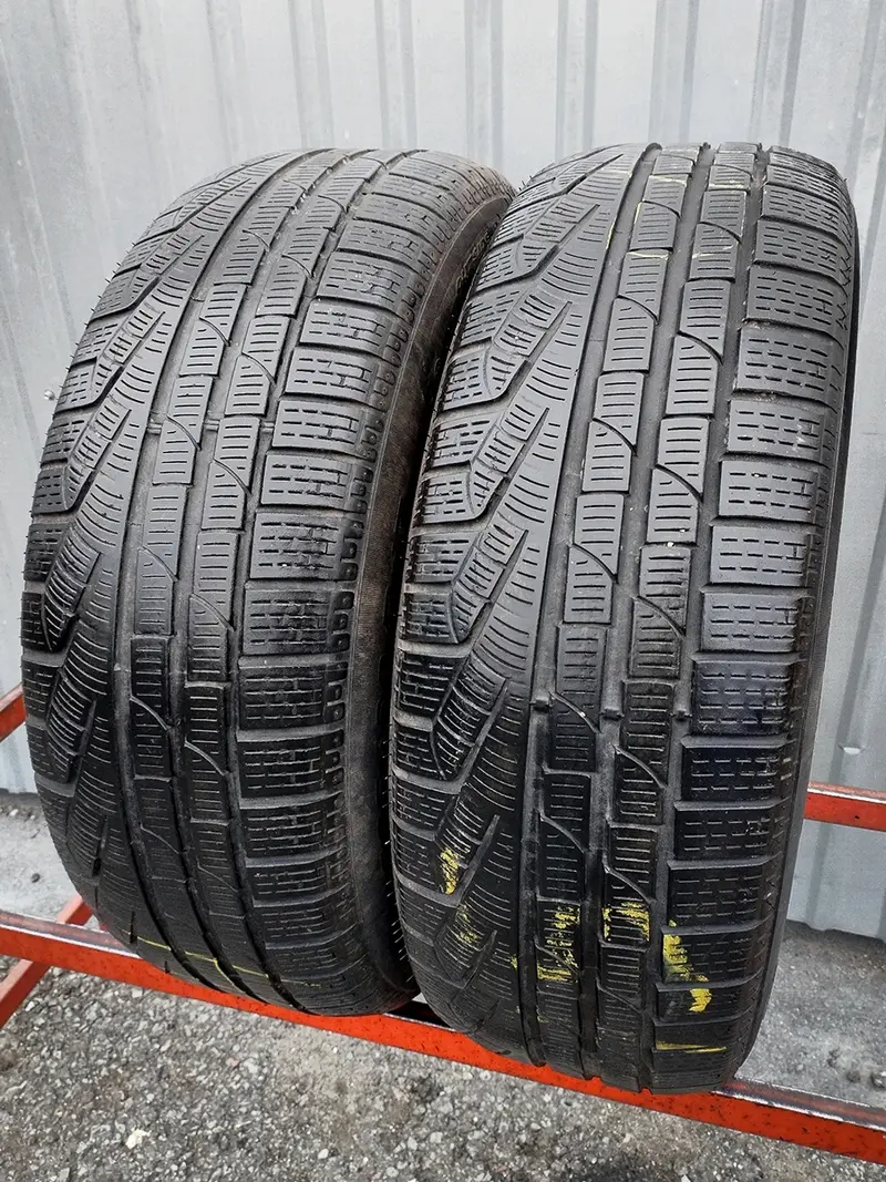 Пара б/у шин 225/60 R17 Pirelli Winter 210 Sottozero 2 RunFlat, фото 1