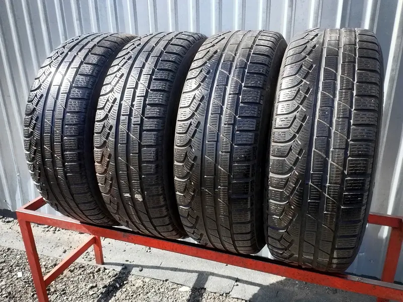 Комплект б/у шин 225/60 R17 Pirelli Winter 210 Sottozero 2 RunFlat