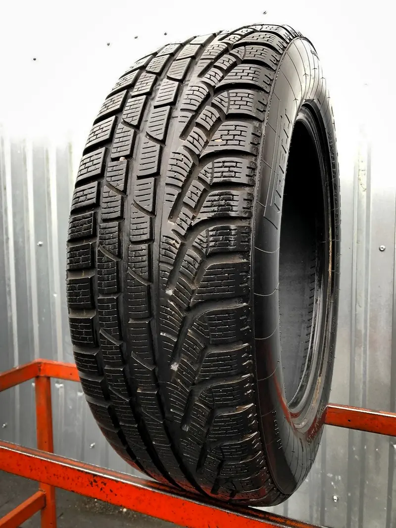 Б/у шина 225/60 R17 Pirelli Winter 240 Sottozero 2, фото 1
