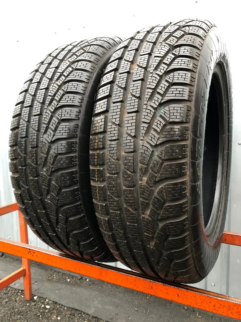 Пара б/у шин 225/60 R17 Pirelli Winter 240 Sottozero 2