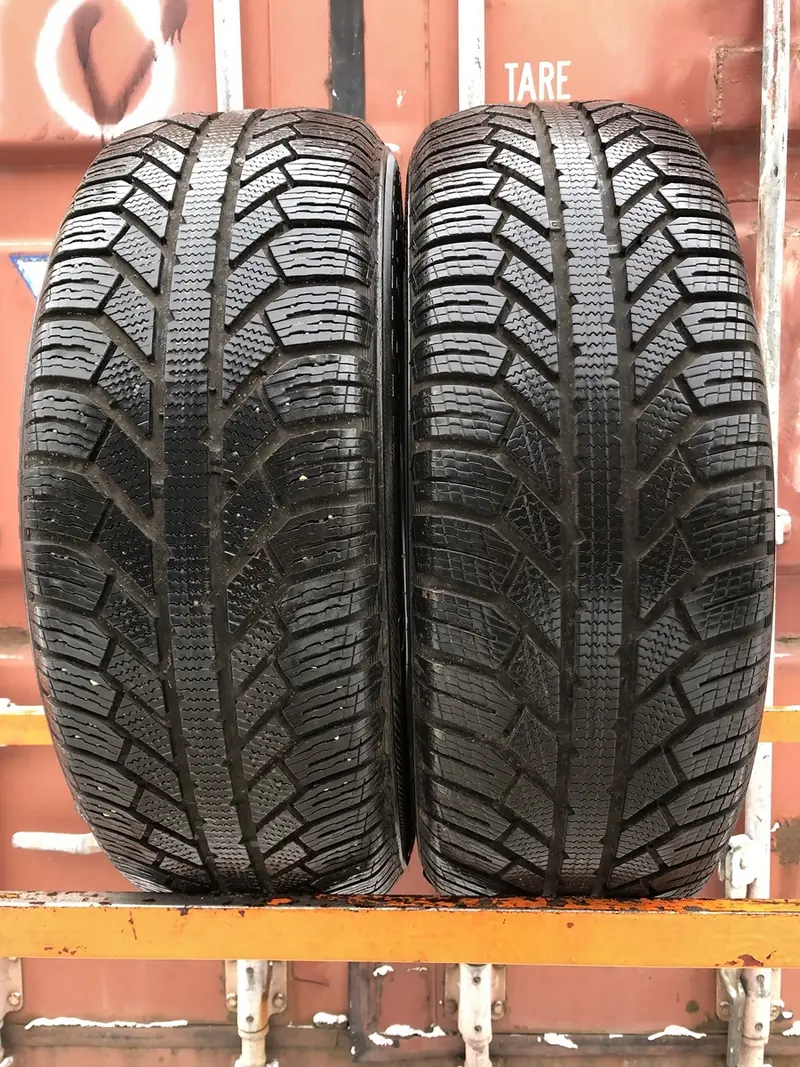 Пара б/у шин 225/60 R17 Semperit Master-Grip 2