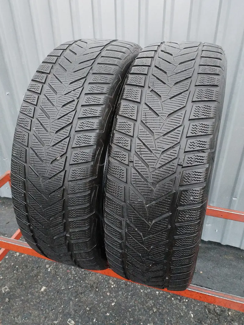 Пара б/у шин 225/60 R17 Vredestein Wintrac Xtreme S