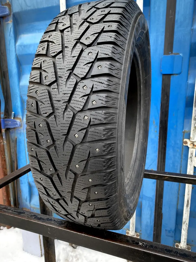 Б/у шина 225/60 R17 Yokohama Ice Guard Stud IG55